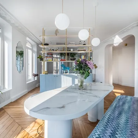 Homestay Luxury, Louvres, Seine, Ile De La Cite, Samaritaine Paris