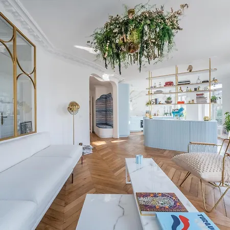 Homestay Luxury, Louvres, Seine, Ile De La Cite, Samaritaine *